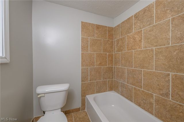 3169 Raceside Drive, Akron, OH 44319