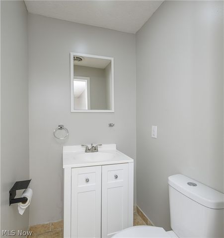 3169 Raceside Drive, Akron, OH 44319