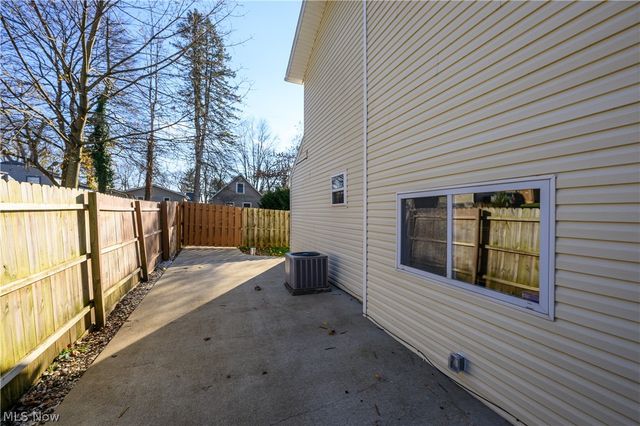 3169 Raceside Drive, Akron, OH 44319