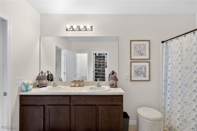 2497 Ciales CT, Cape Coral, FL 33909