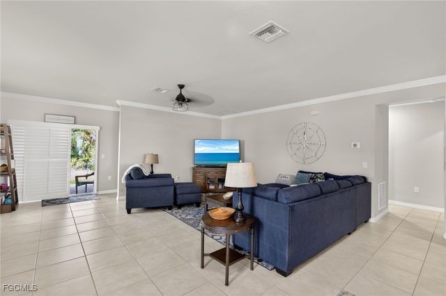 2497 Ciales CT, Cape Coral, FL 33909