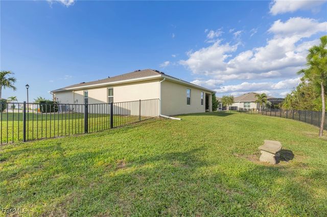 2497 Ciales CT, Cape Coral, FL 33909