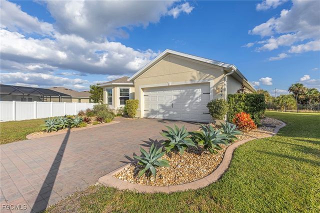 2497 Ciales CT, Cape Coral, FL 33909