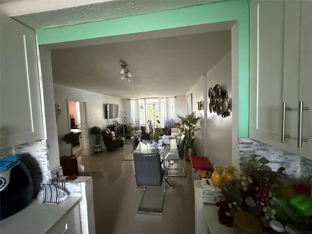 2601 NW 48th Ter 344, Lauderdale Lakes, FL 33313