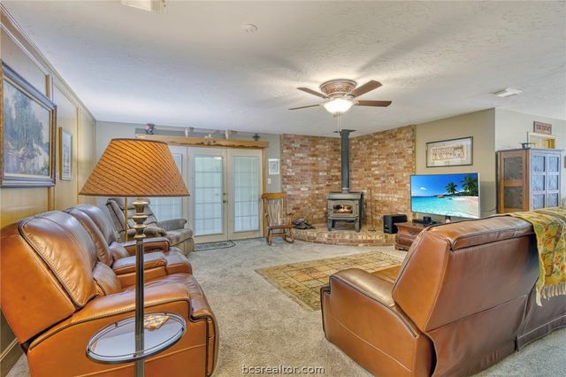5350 Wiseman Road, Midway, TX 75852
