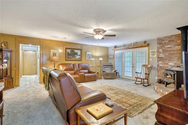 5350 Wiseman Road, Midway, TX 75852