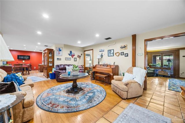 1404 Tulip Avenue, Mcallen, TX 78504