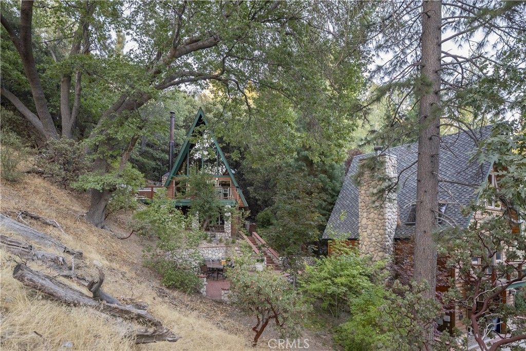 Image 40 of property listing at 27710 West Shore Road, Lake Arrowhead, CA 92352