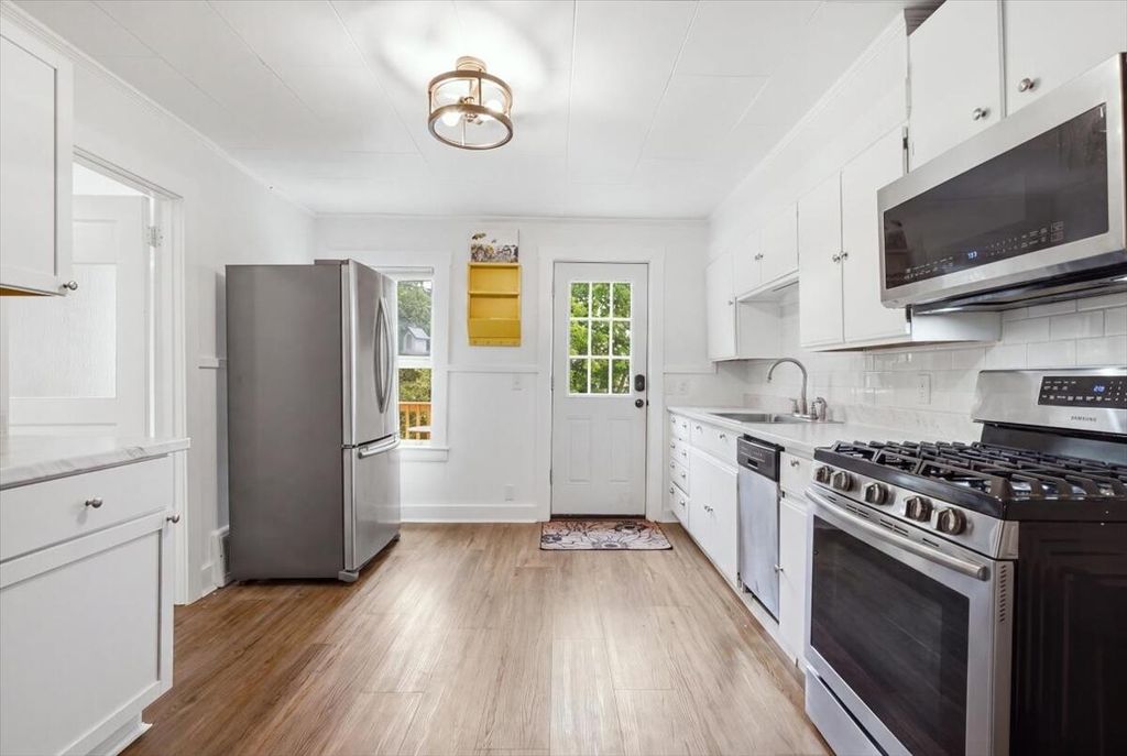 36 Winter Street, Lewiston, ME 04240 — photo 2