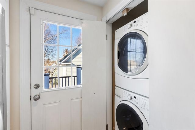 8 Common St 3, Stoneham, MA 02180