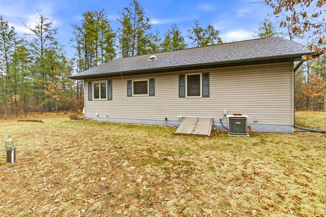 1625 Campfire Road, Nekoosa, WI 54457