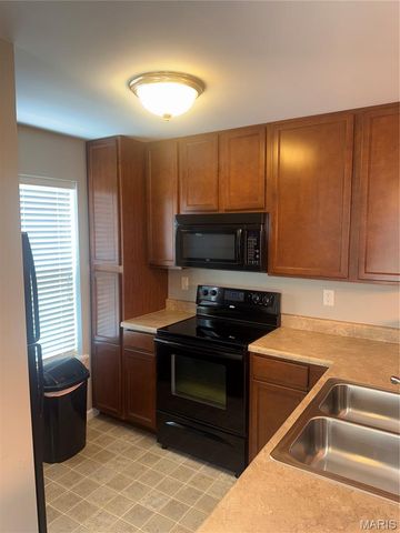 6102 Spring River Drive, O'fallon, MO 63368