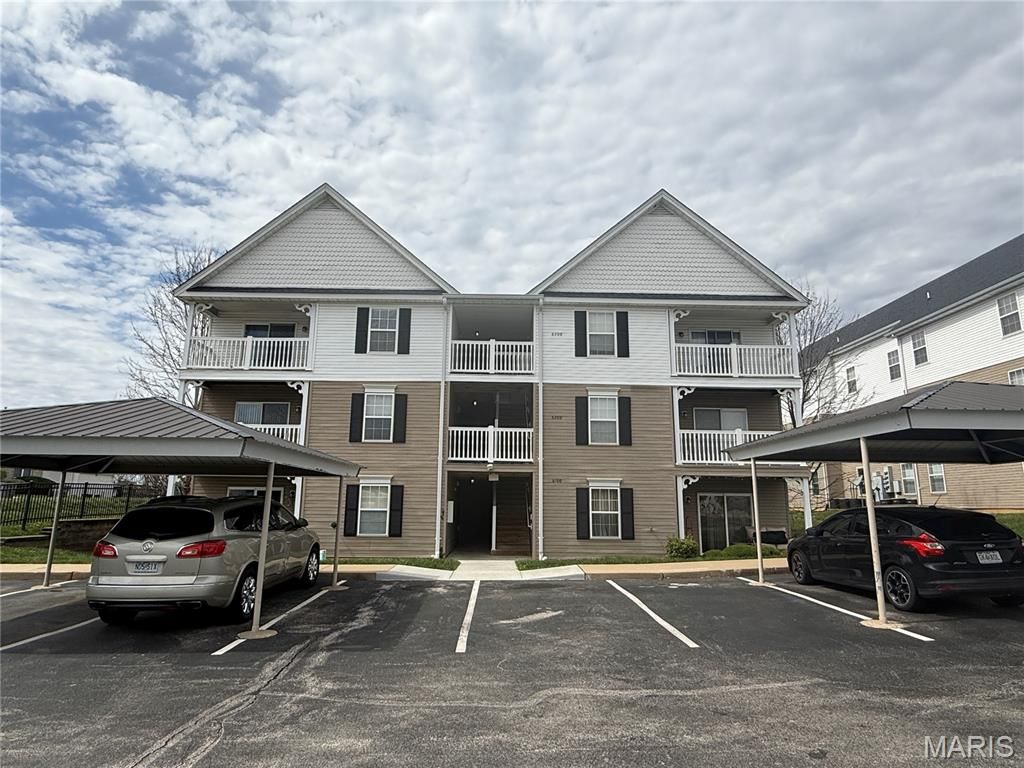 6102 Spring River Drive, O'fallon, MO 63368