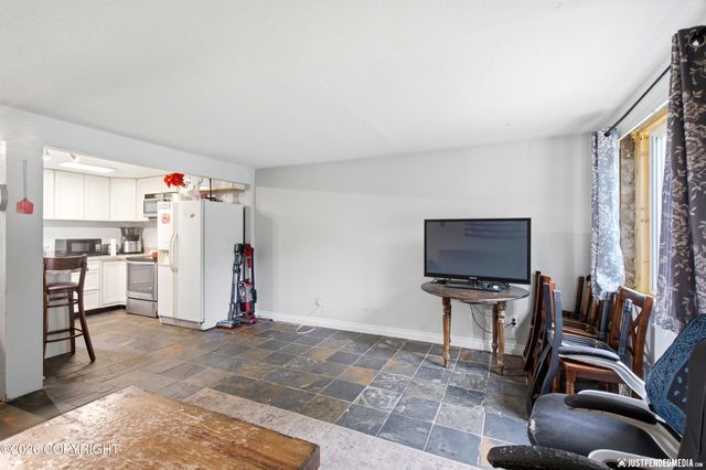 5016 E 24th Avenue, Anchorage, AK 99508