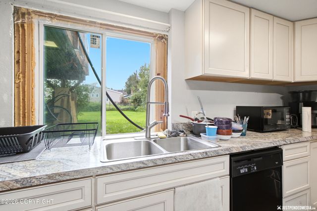 5016 E 24th Avenue, Anchorage, AK 99508