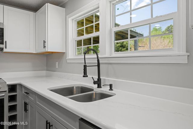 722 Billy Drive, New Bern, NC 28562