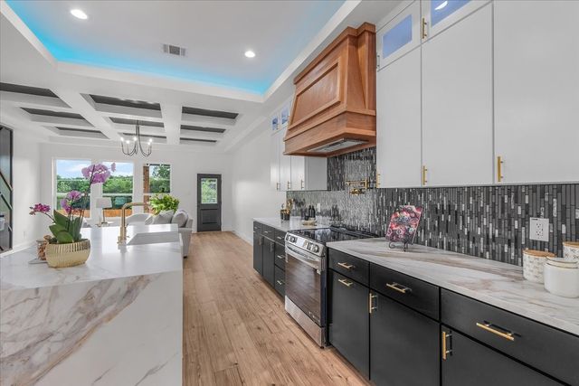 2906 Roosevelt Avenue, Fort Worth, TX 76106