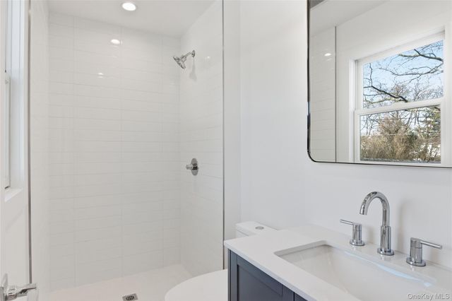 16 Otsego Place, Jericho, NY 11753