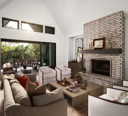 734 Bridge Water LOOP, Dripping Springs, TX 78620