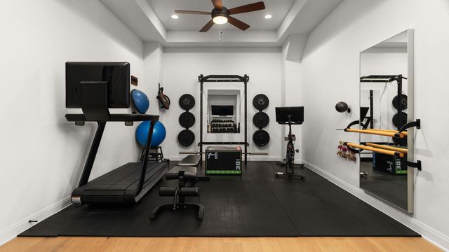 734 Bridge Water LOOP, Dripping Springs, TX 78620