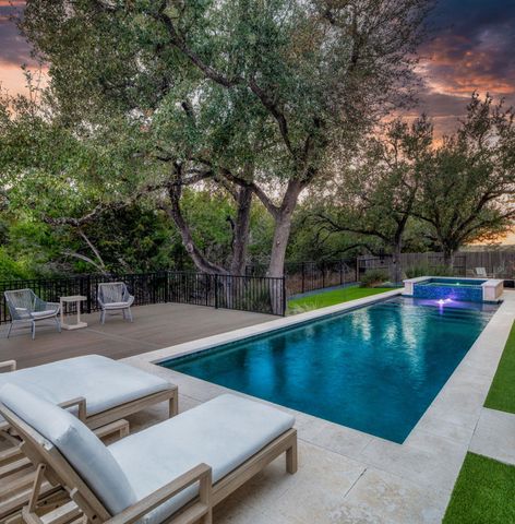 734 Bridge Water LOOP, Dripping Springs, TX 78620