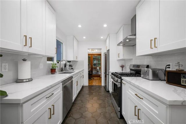 3461 Marna Avenue, Long Beach, CA 90808