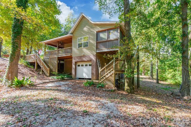 880 Columbia Road, Chester, SC 29706