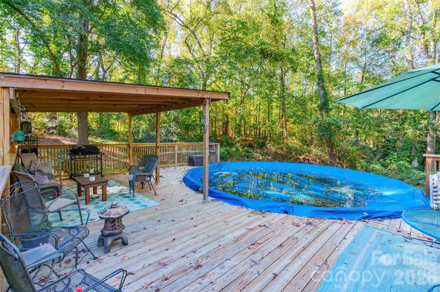 880 Columbia Road, Chester, SC 29706