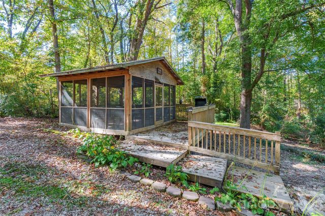 880 Columbia Road, Chester, SC 29706