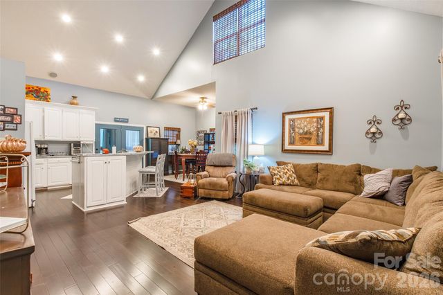 880 Columbia Road, Chester, SC 29706