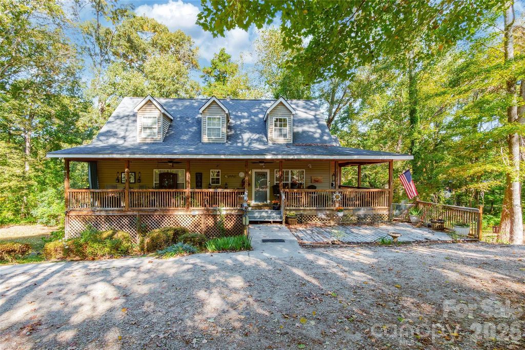 880 Columbia Road, Chester, SC 29706