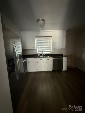 705 Oakshade Avenue, Kannapolis, NC 28083