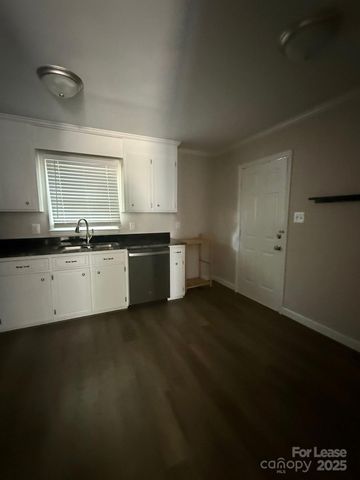 705 Oakshade Avenue, Kannapolis, NC 28083