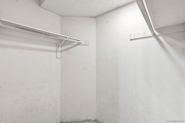 9454 Twin Trails Dr 103, San Diego, CA 92129