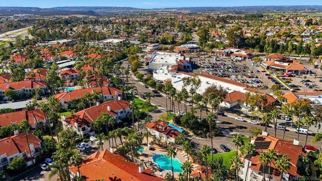 9454 Twin Trails Dr 103, San Diego, CA 92129