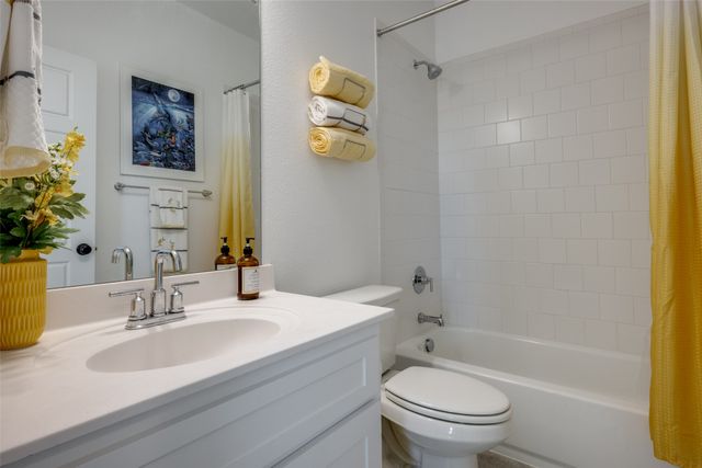 1404 S Pecan Parkway, Northlake, TX 76247