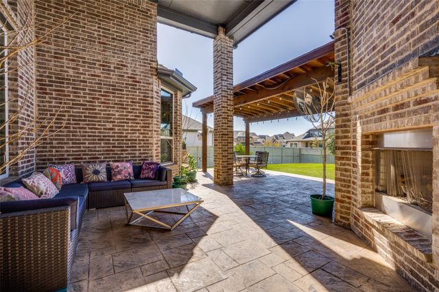 1404 S Pecan Parkway, Northlake, TX 76247