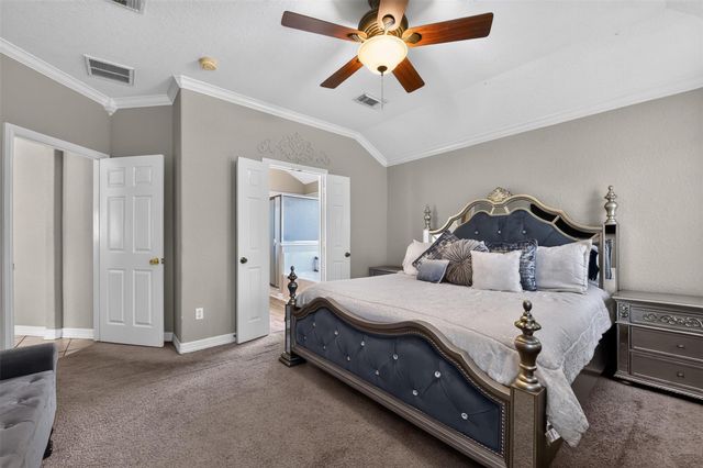 606 27th Avenue N, Texas City, TX 77590