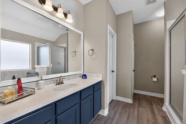 606 27th Avenue N, Texas City, TX 77590