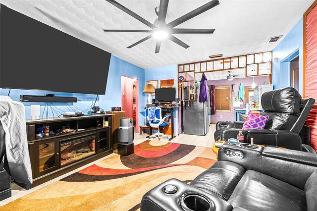 1907 27TH STREET W, Bradenton, FL 34205