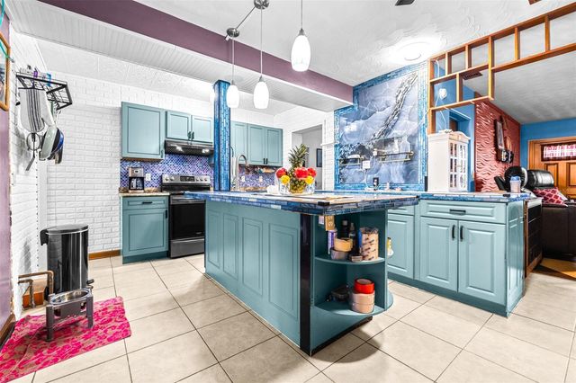 1907 27TH STREET W, Bradenton, FL 34205