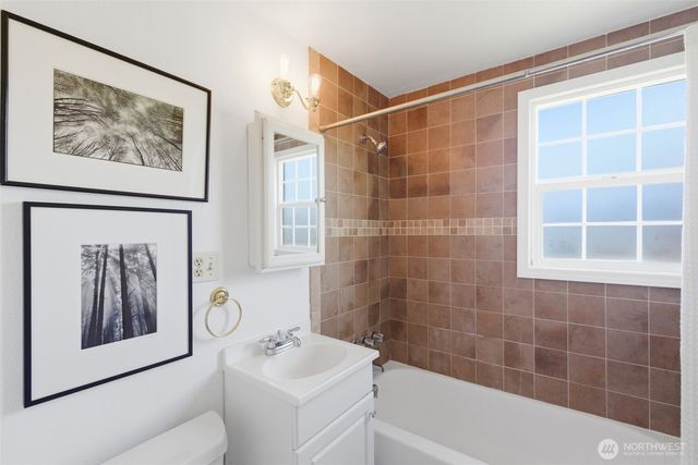 7306 S 115th Street, Seattle, WA 98178