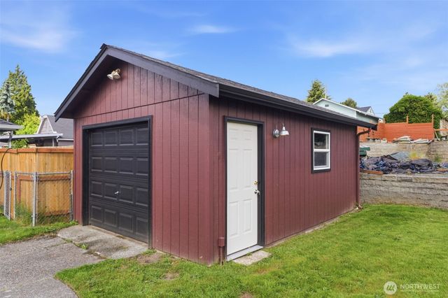 7306 S 115th Street, Seattle, WA 98178