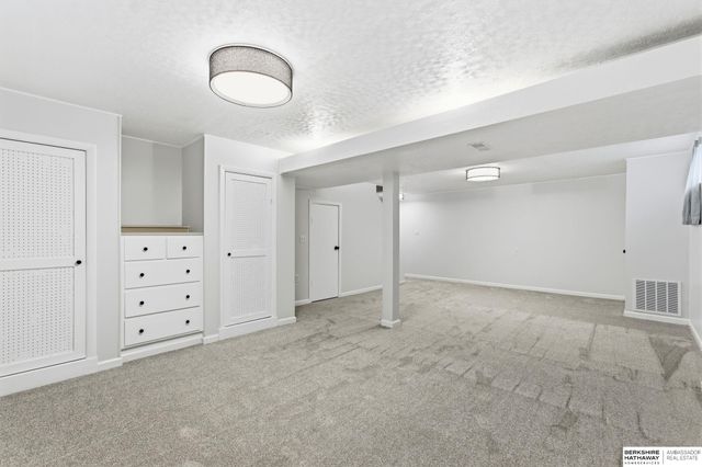 3105 N 97 Street, Omaha, NE 68134