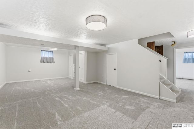 3105 N 97 Street, Omaha, NE 68134