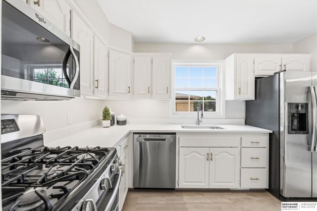 3105 N 97 Street, Omaha, NE 68134