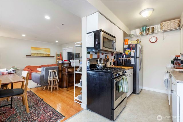 6512 Phinney Avenue N, Seattle, WA 98103