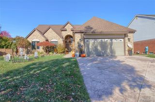 26630 Coachlight Street, Trenton, MI 48183