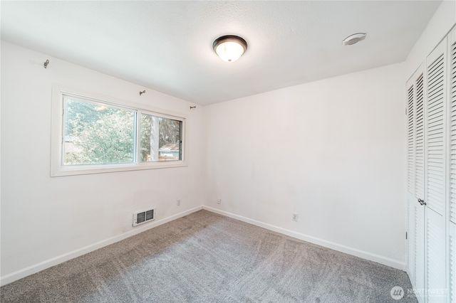 24251 26th Place S, Des Moines, WA 98198