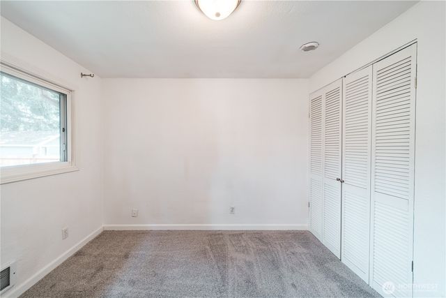 24251 26th Place S, Des Moines, WA 98198